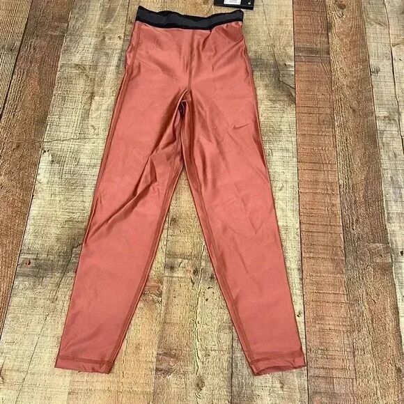 Nike Pants - NWT Nike Pro High Rise Tight Fit Leggings
